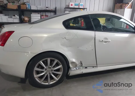 2011 Infiniti G37 Journey z USA, uszkodzony, nr VIN JN1CV6EK2BM210951